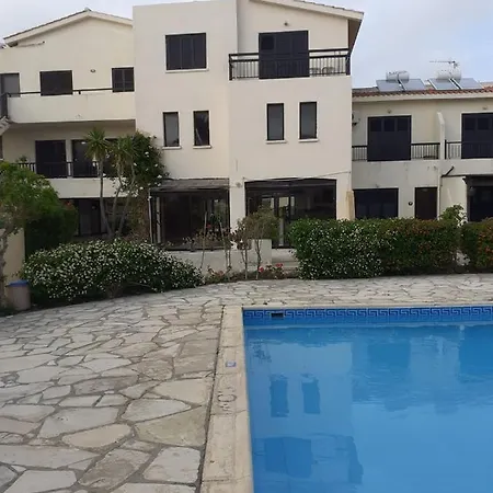 Violeta Gardens Pafos
