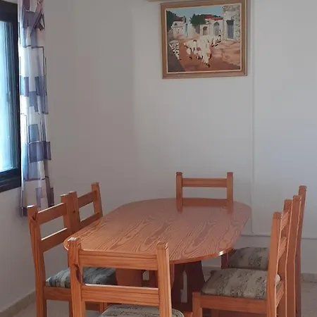 Apartamento Violeta Gardens Pafos